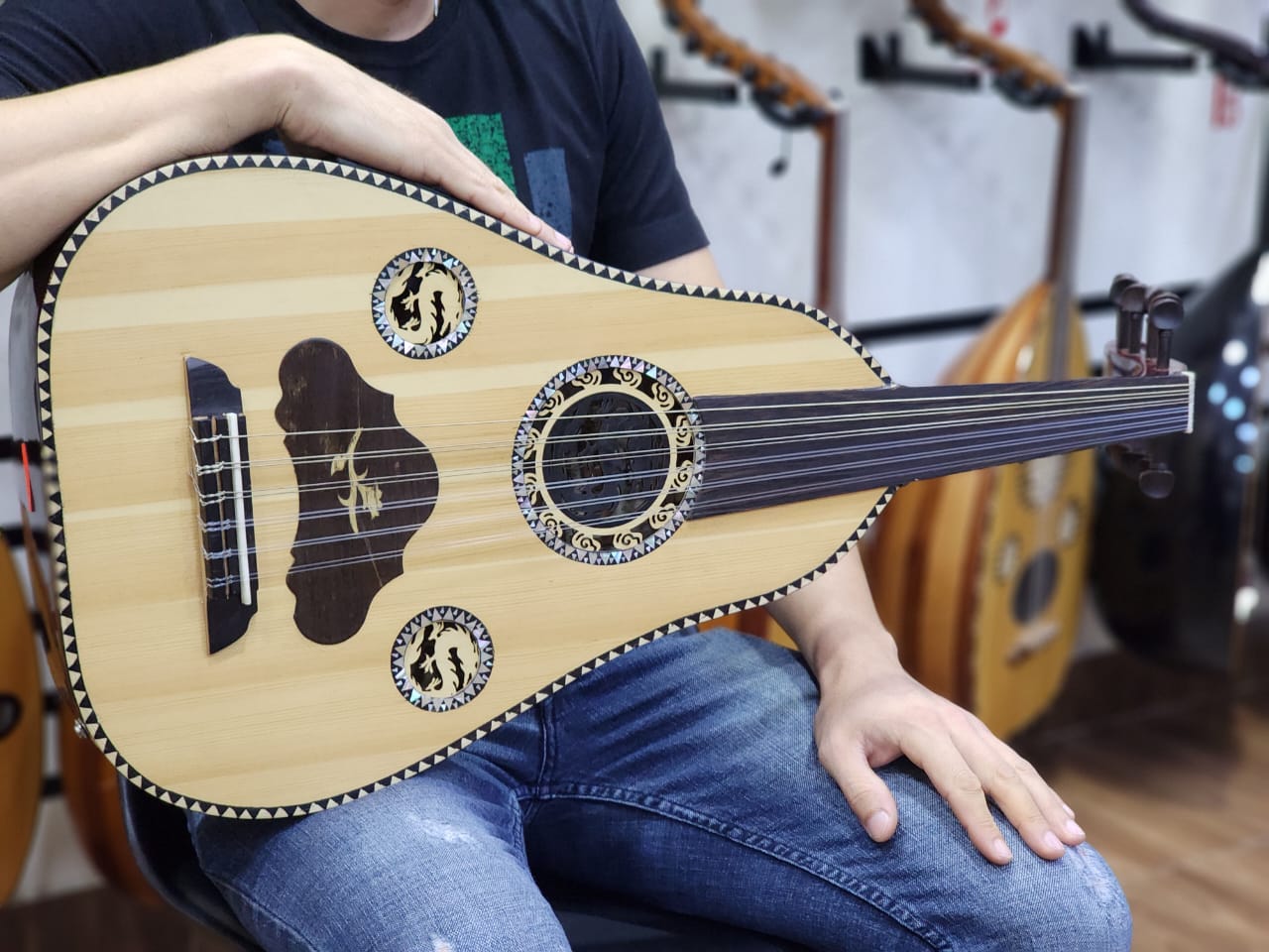 Al Alami - Electric Oud Collection