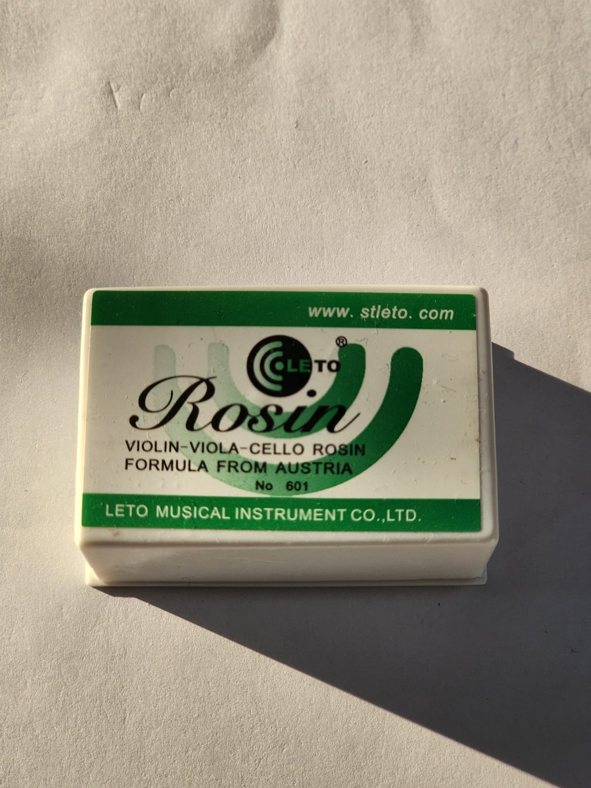 Leto Violin-Viola-Cello Rosin, No. 601