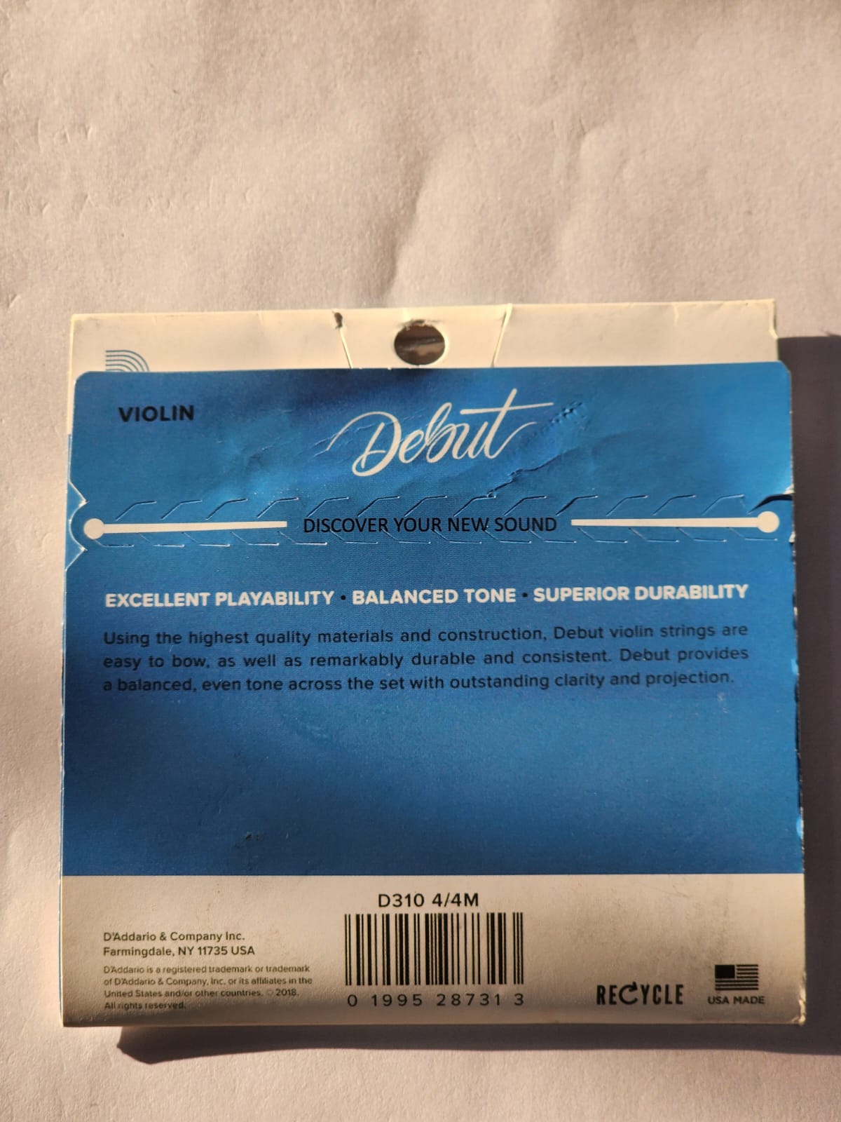 D’Addario Debut Violin Strings, Medium Tension, 4/4 Scale Length