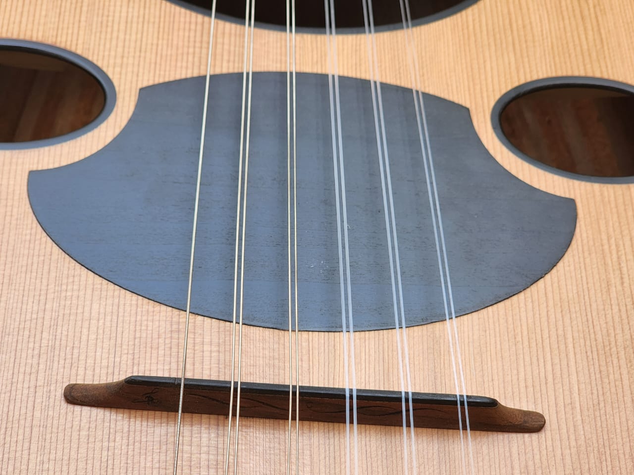 Zeryab - Iraqi "Harmonic Oud"